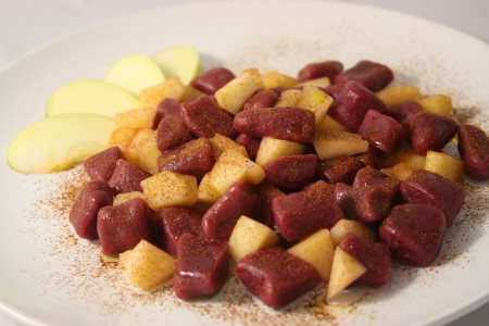 Gnocchi rossi alla mela e cannella